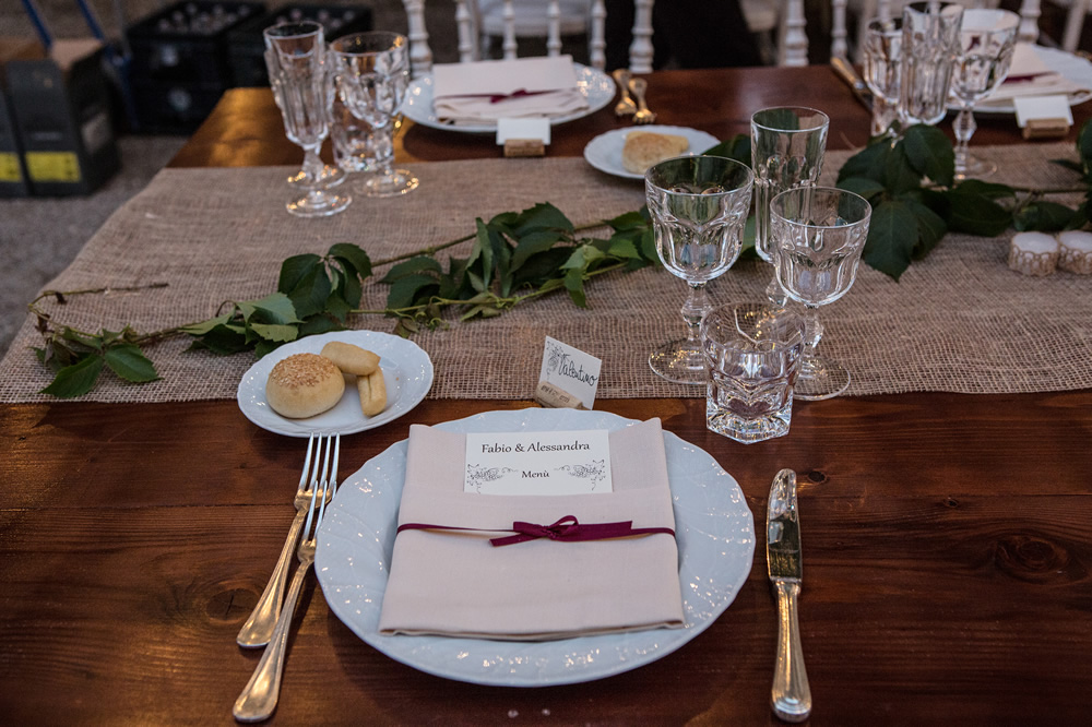 Country table for your wedding