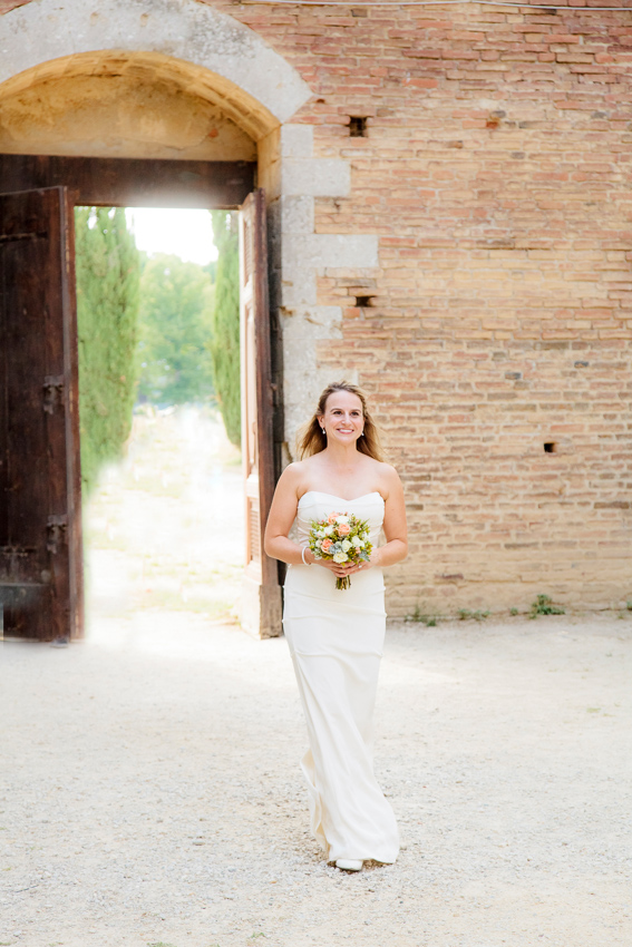 Entrance of the bride