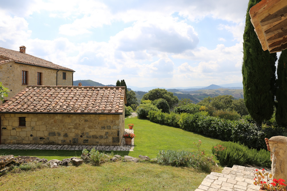 Getting married in Tuscany