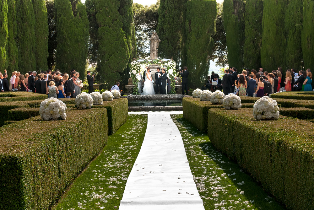 Getting married with a jewish ceremony in Tuscany