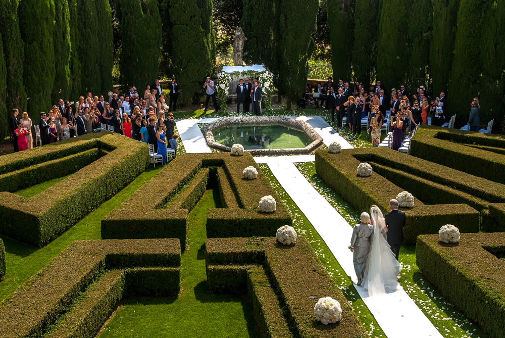 Italian garden for your wedding in Tuscany